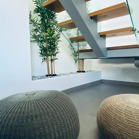 Slow House D'arco 4*