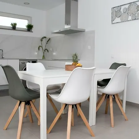 Slow House D'arco 4*